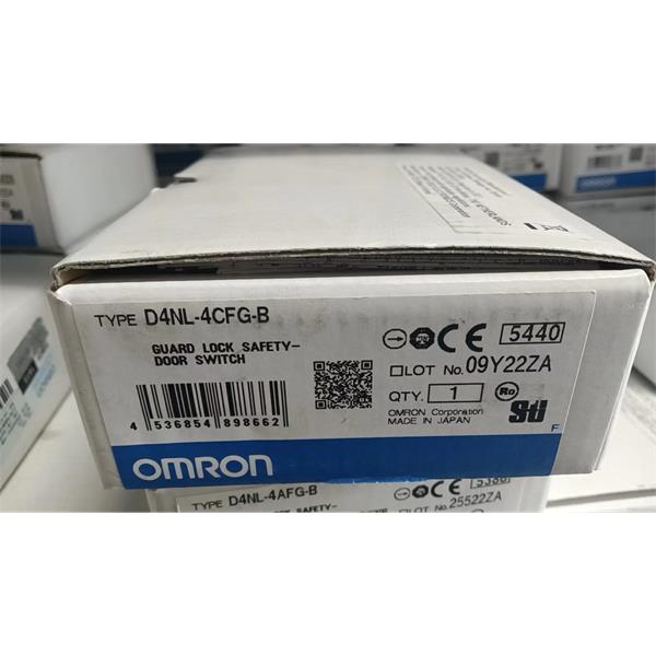 OMRON歐姆龍自由電源型光電傳感器反射板E3JK-R□11